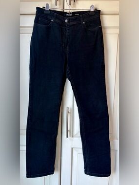 Olsen Europe Mona Straight-Leg Black Jeans. Sz 12.